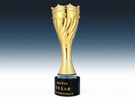 ที่กำหนดเองถ้วยรางวัลถ้วยโลหะชุบทอง 18K พร้อมลวดลายดาวสำหรับ League Cup
