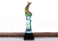 Colored Glaze Award Cups ถ้วยรางวัลประเภทฐานคริสตัลสีดำเพื่อเป็นเกียรติแก่ความมั่นใจ