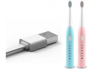 แปรงสีฟันไฟฟ้าขนอ่อนผลิตภัณฑ์ดูแลส่วนบุคคลที่มีการชาร์จ USB ในชีวิตประจำวัน